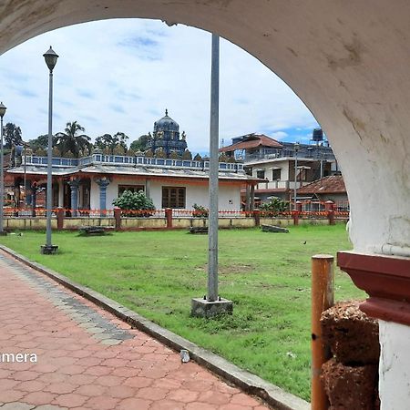 Varam Homestay Madikeri Ngoại thất bức ảnh