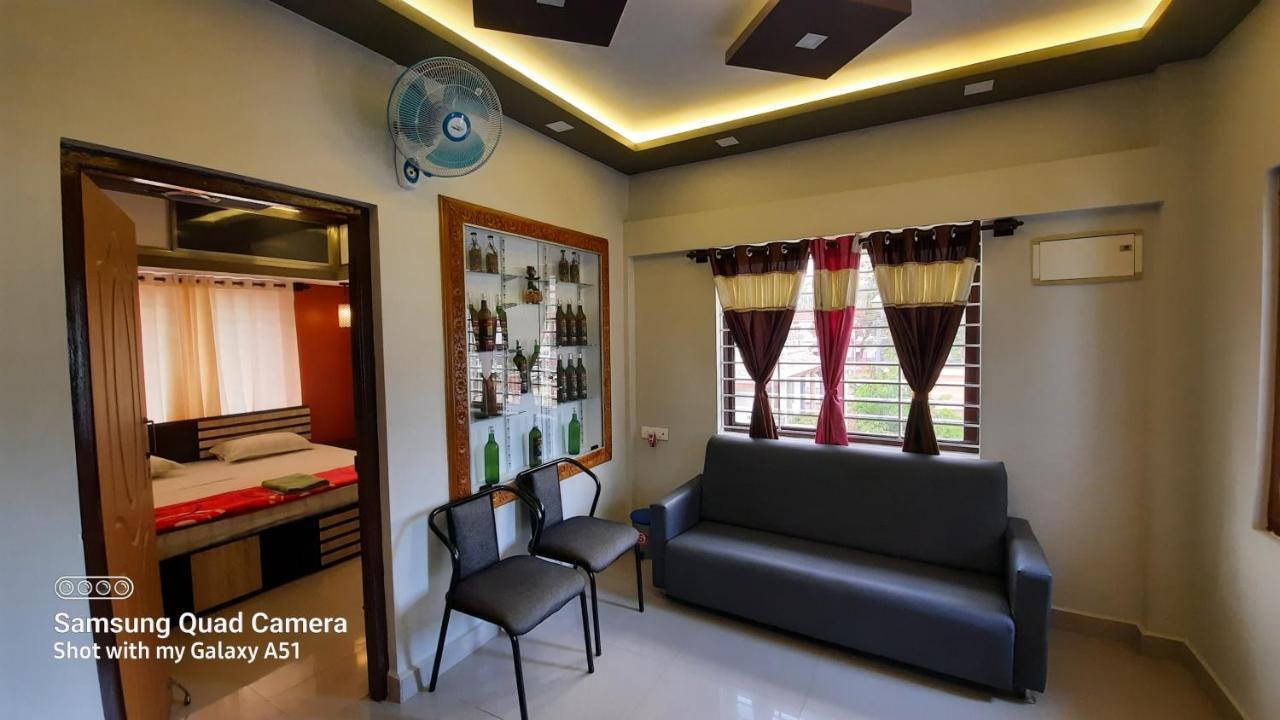 Varam Homestay Madikeri Ngoại thất bức ảnh