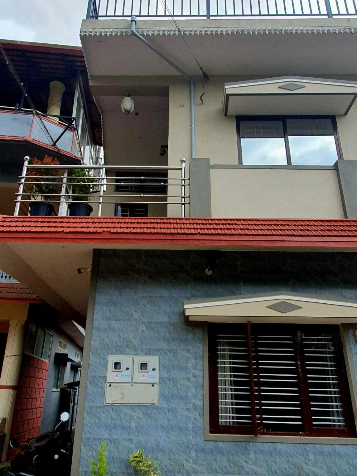 Varam Homestay Madikeri Ngoại thất bức ảnh